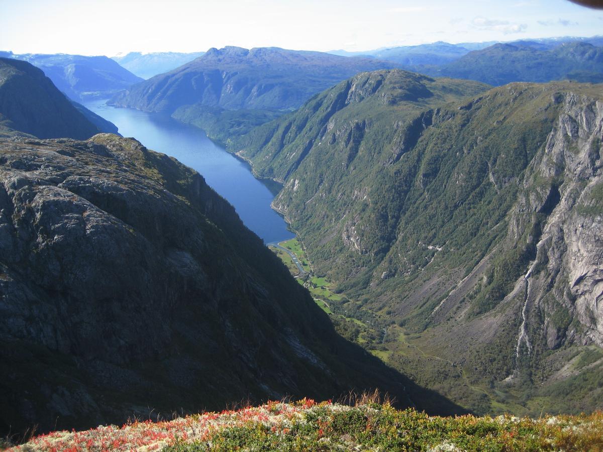 Hardanger Basecamp Vandrerhjem Osa Eksteriør bilde